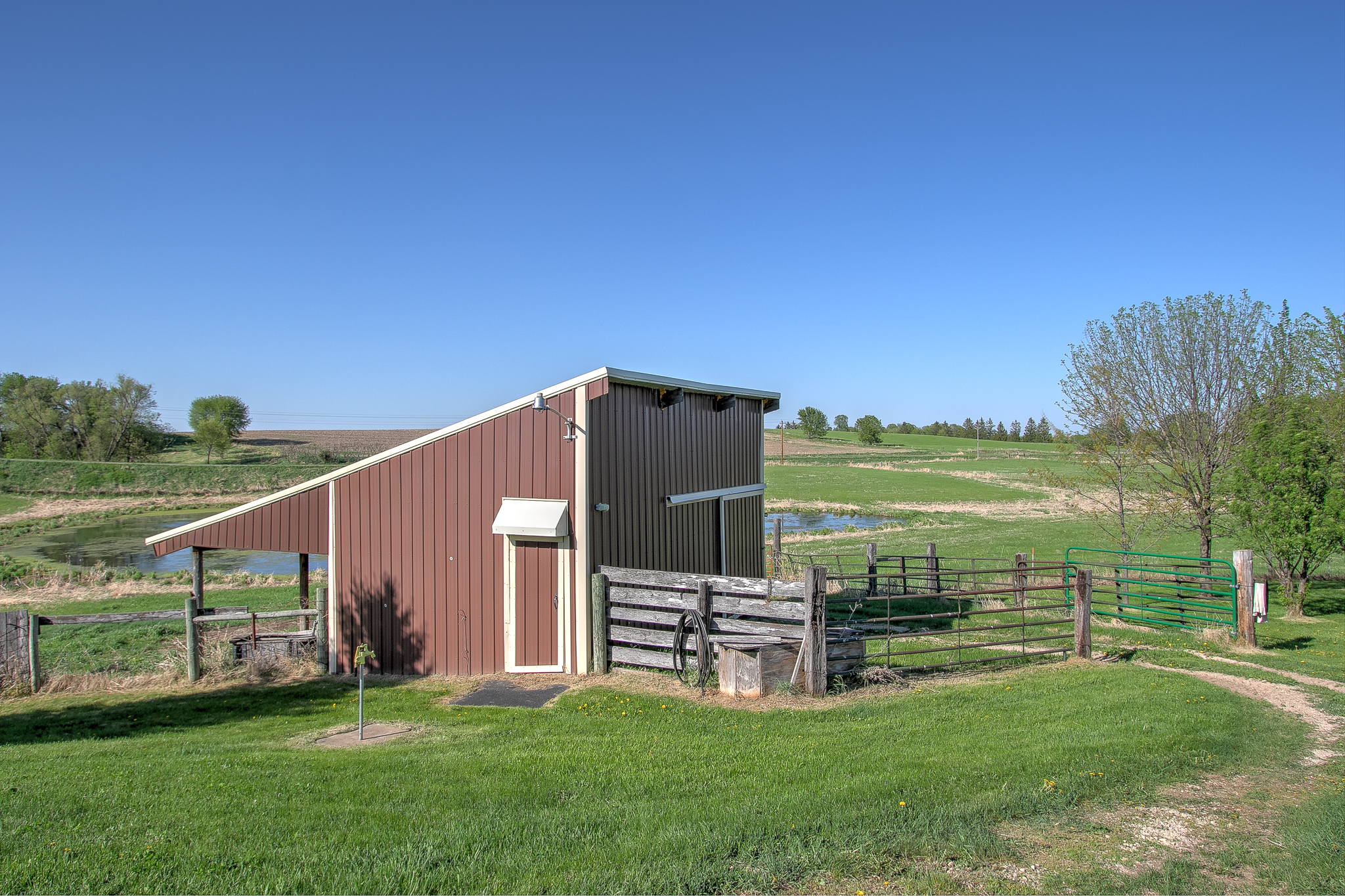 Braham, Minnesota, 55006, United States, 4 Bedrooms Bedrooms, ,2 BathroomsBathrooms,Residential,For Sale,1975992