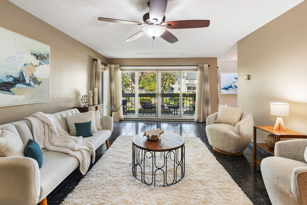 Lynnfield, Massachusetts, 01940, United States, 2 Bedrooms Bedrooms, ,3 BathroomsBathrooms,Residential,For Sale,1979659