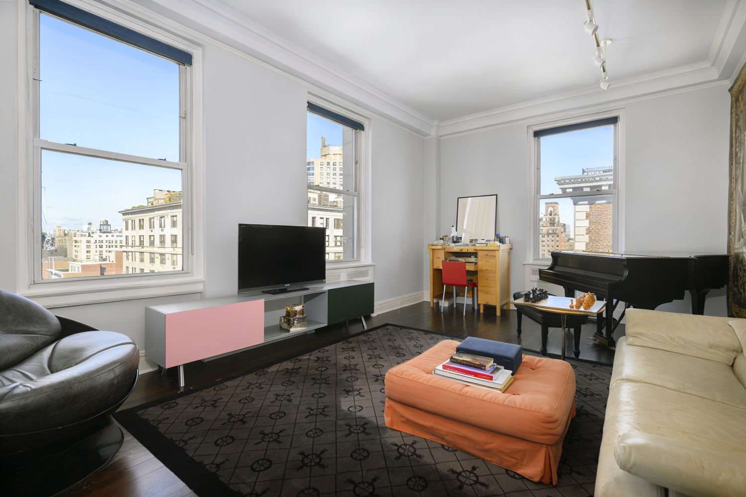 New York City, New York, 10128, United States, 5 Bedrooms Bedrooms, ,6 BathroomsBathrooms,Residential,For Sale,1942107