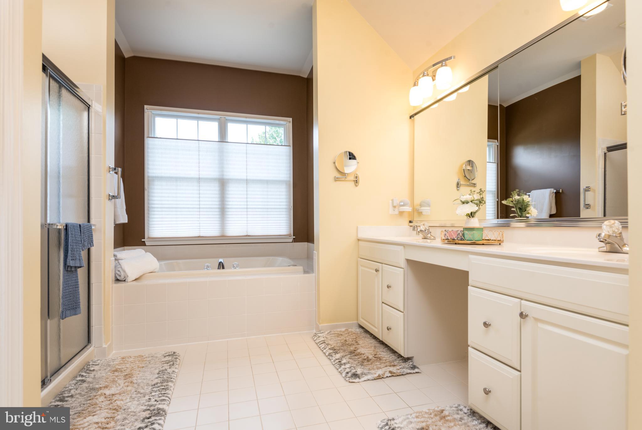 Haymarket, Virginia, 20169, United States, 4 Bedrooms Bedrooms, ,5 BathroomsBathrooms,Residential,For Sale,1900761
