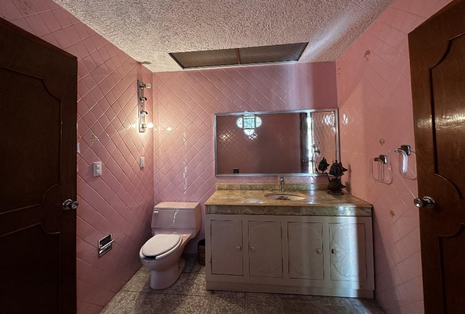 Zapopan, Jalisco, 45050, Mexico, 4 Bedrooms Bedrooms, ,4 BathroomsBathrooms,Residential,For Sale,1821564