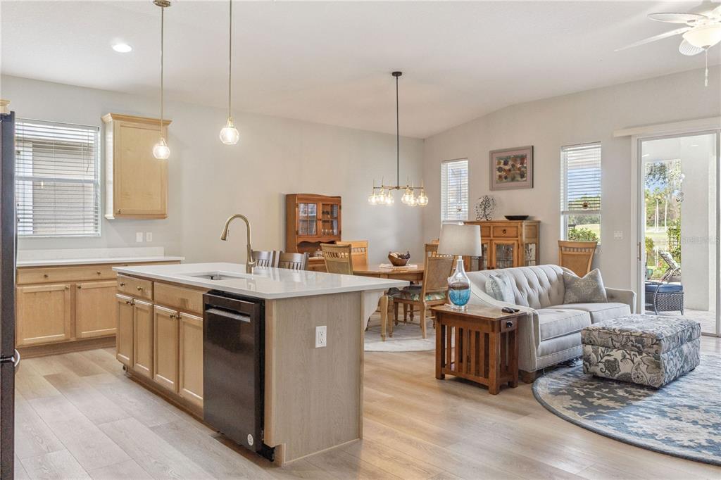 Daytona Beach, Florida, 32124, United States, 3 Bedrooms Bedrooms, ,2 BathroomsBathrooms,Residential,For Sale,1999132