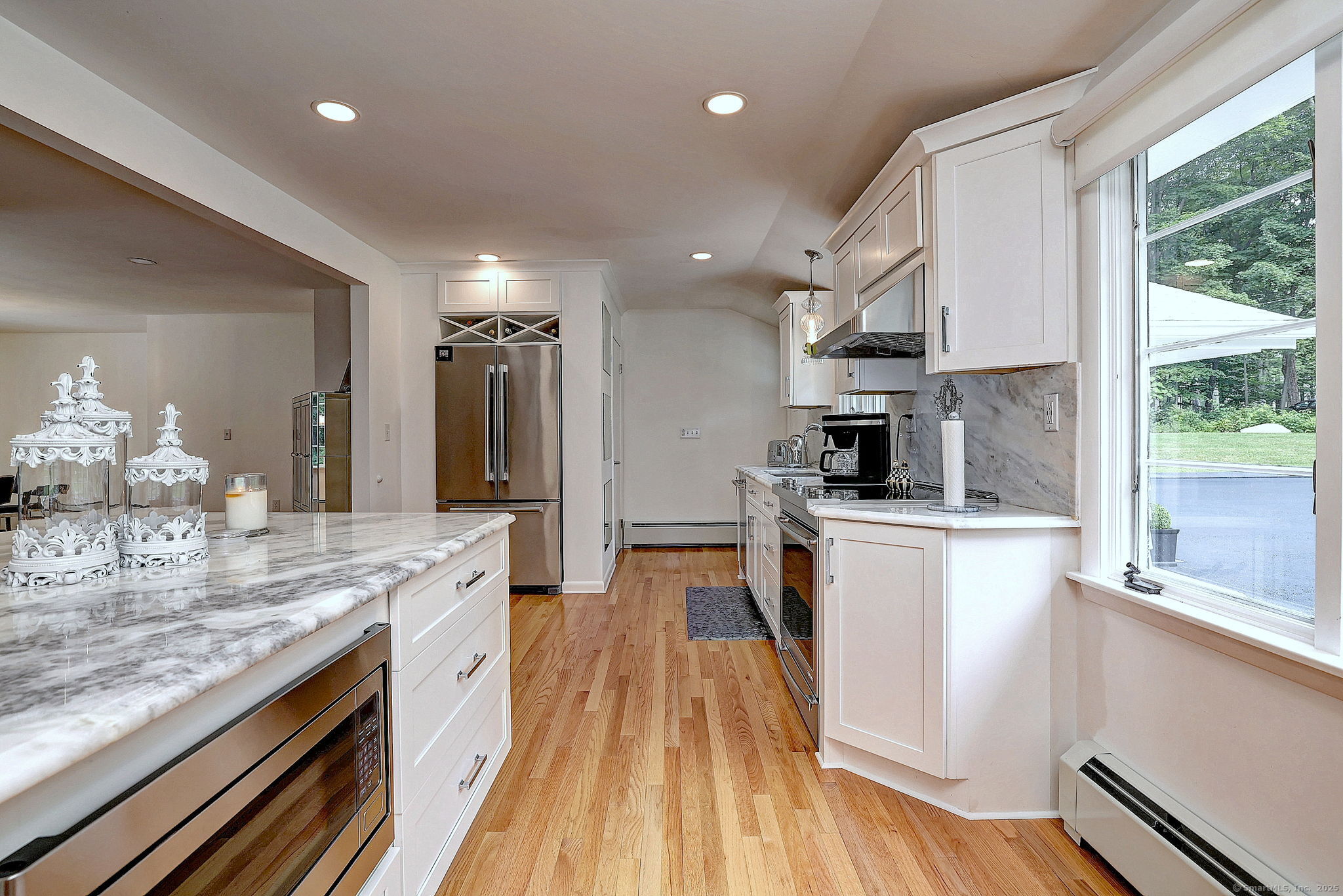 Woodbridge, Connecticut, 06525, United States, 5 Bedrooms Bedrooms, ,4 BathroomsBathrooms,Residential,For Sale,1890965