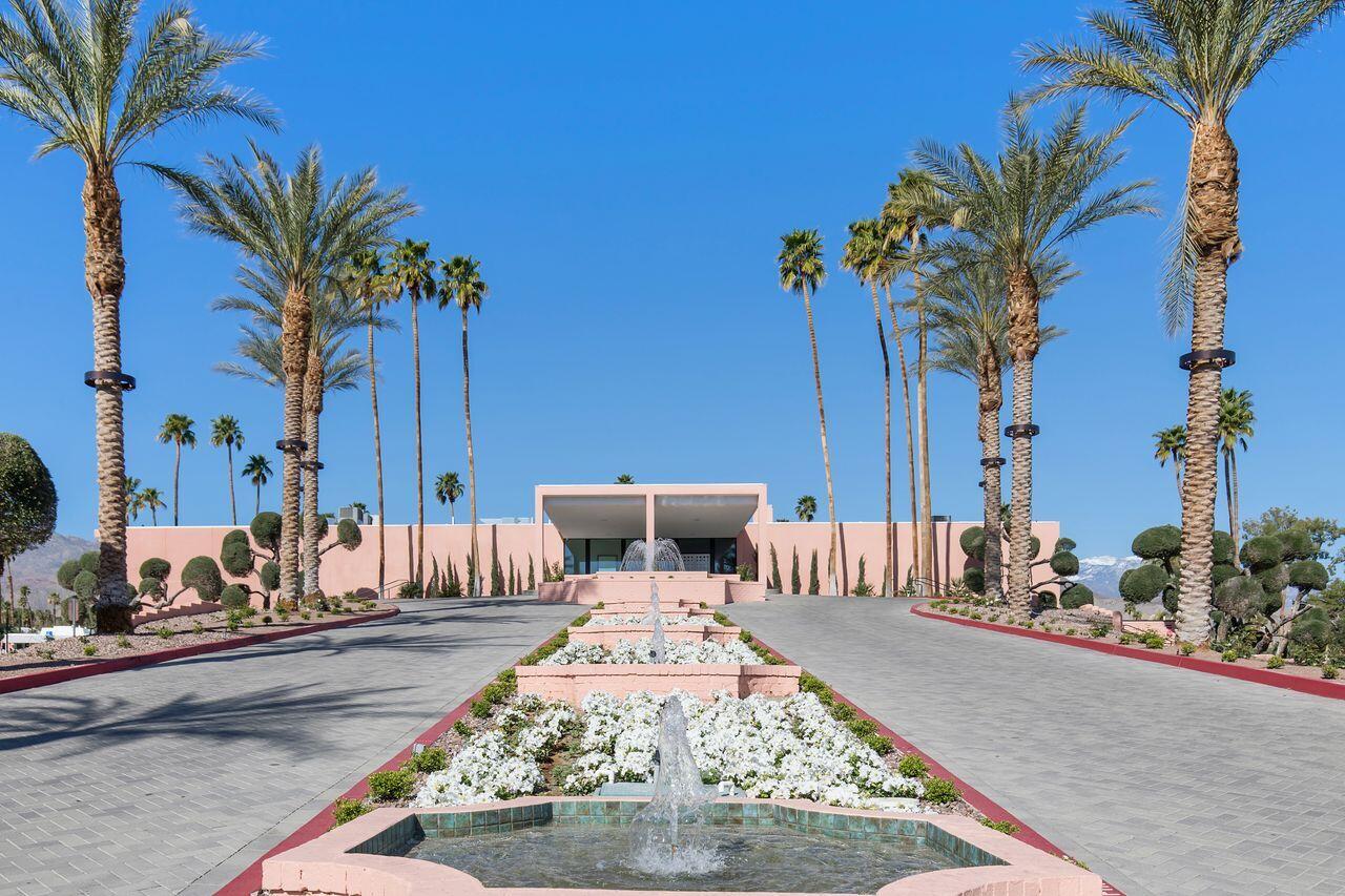 Palm Desert, California, 92260, United States, 2 Bedrooms Bedrooms, ,2 BathroomsBathrooms,Residential,For Sale,1992919