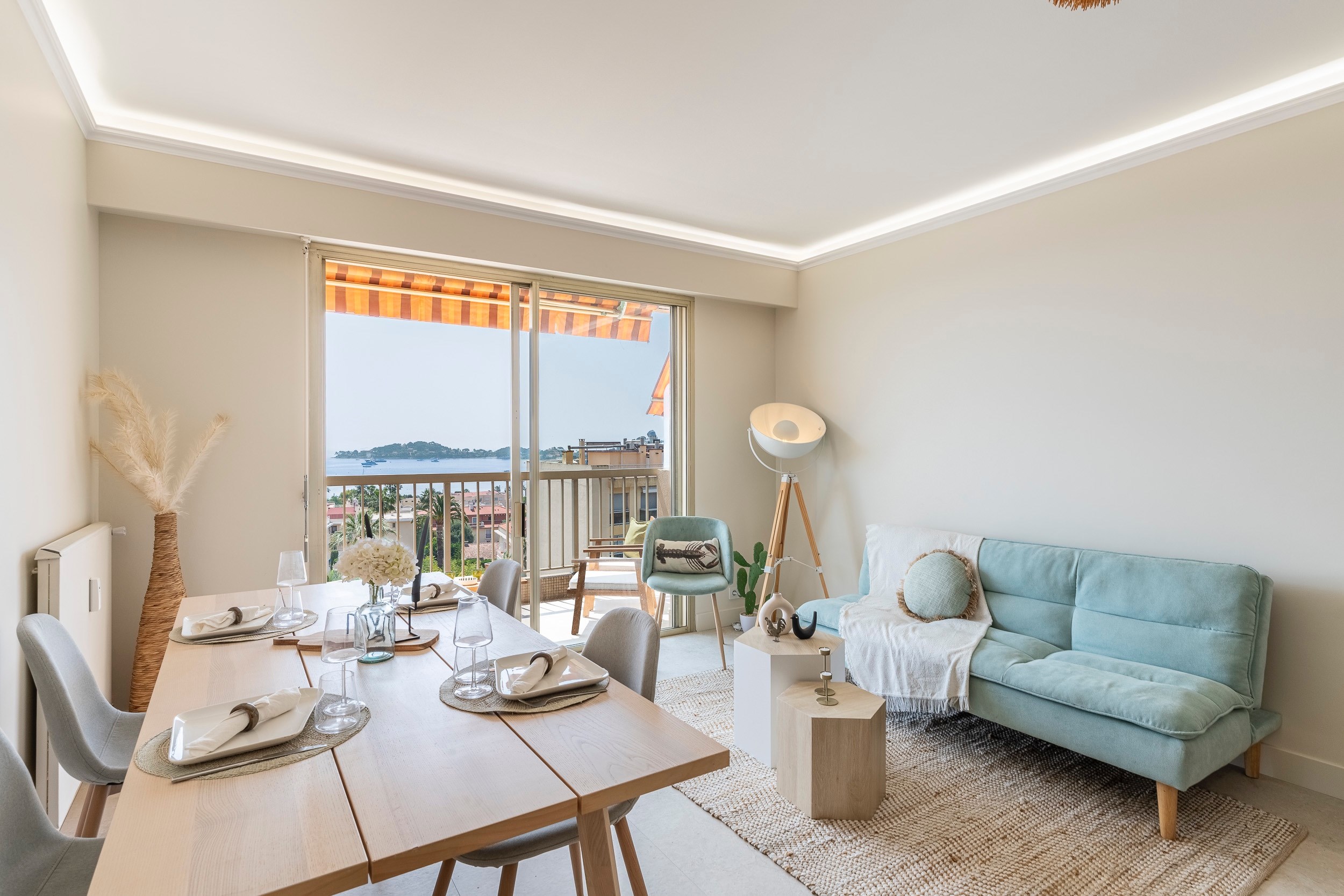  Exclusive Coastal Living 3-Bed Penthouse Prime Location - 物件實景