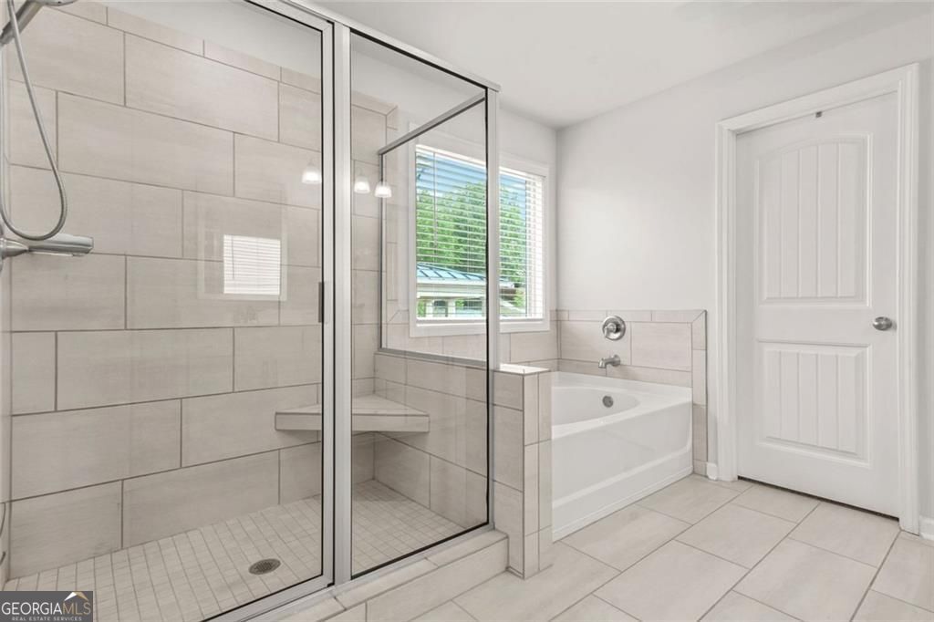 Lithia Springs, Georgia, 30122, United States, 5 Bedrooms Bedrooms, ,4 BathroomsBathrooms,Residential,For Sale,2006565