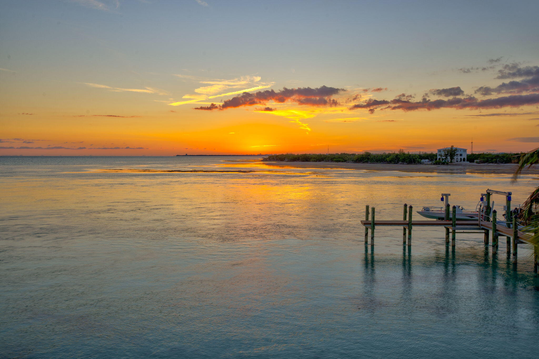 Duck, Florida, 33050, United States, 3 Bedrooms Bedrooms, ,4 BathroomsBathrooms,Residential,For Sale,1970637