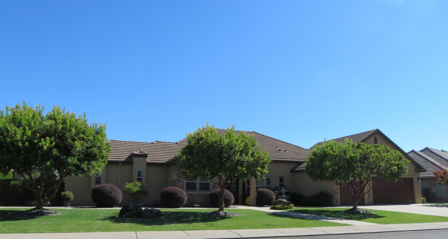 Oakdale, California, 95361, United States, 3 Bedrooms Bedrooms, ,4 BathroomsBathrooms,Residential,For Sale,1905843