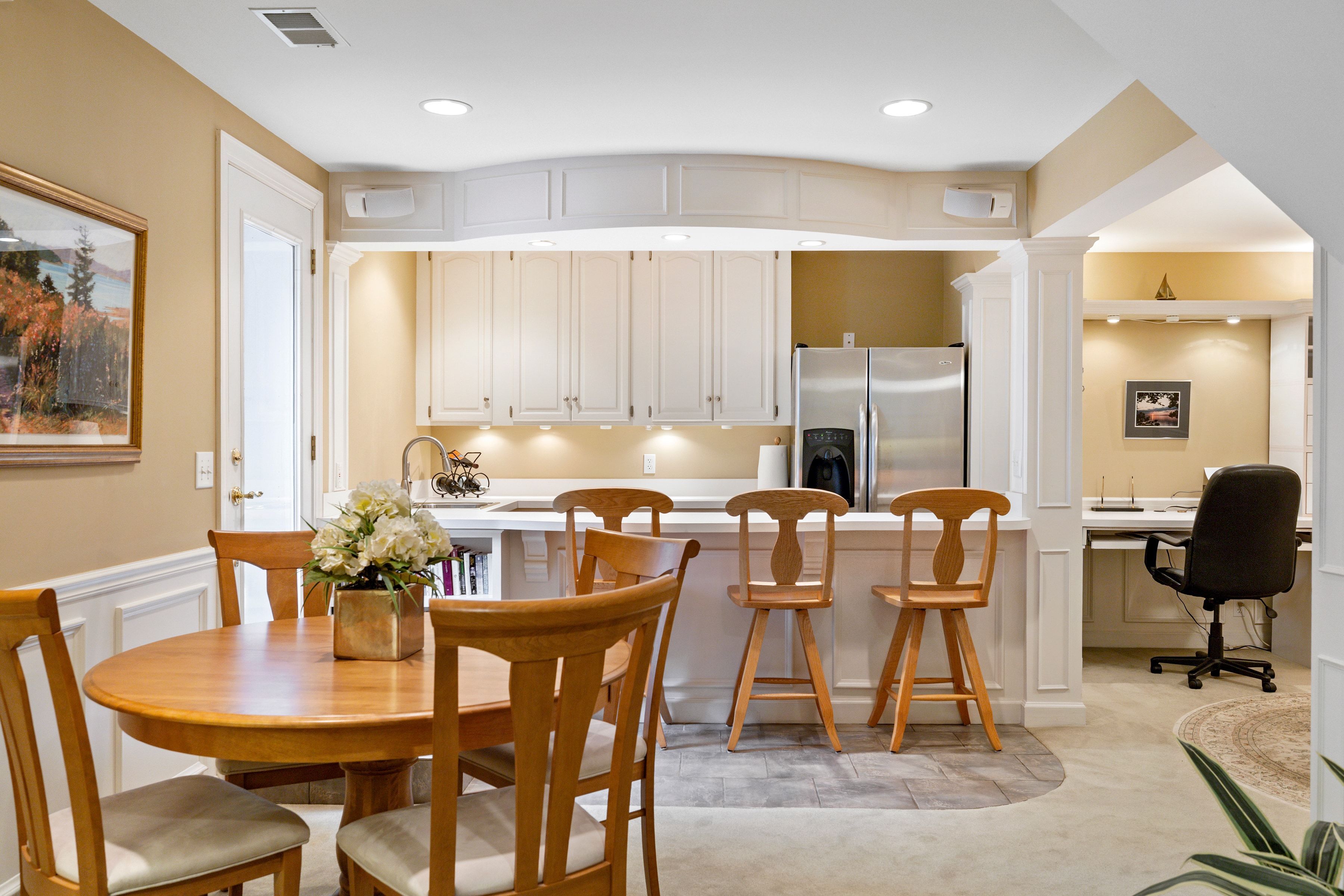  Charming Edina Home Designed for Easy Living - 物件實景