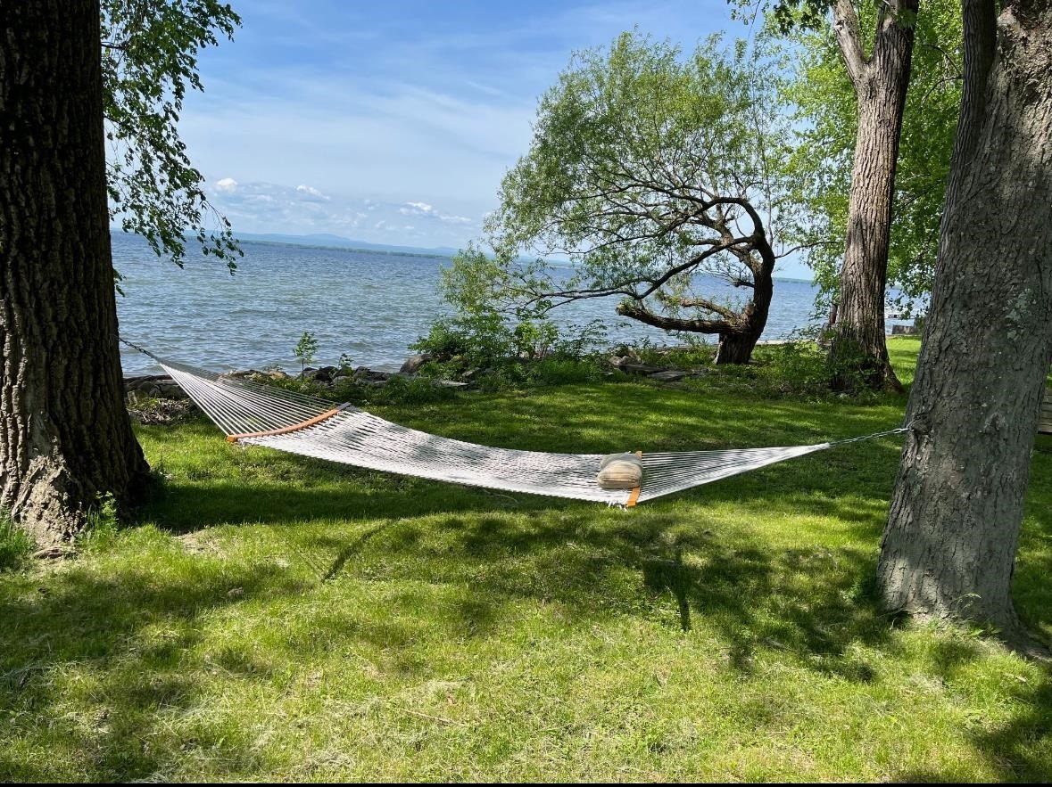 Alburgh, Vermont, 05440, United States, 3 Bedrooms Bedrooms, ,2 BathroomsBathrooms,Residential,For Sale,1981784