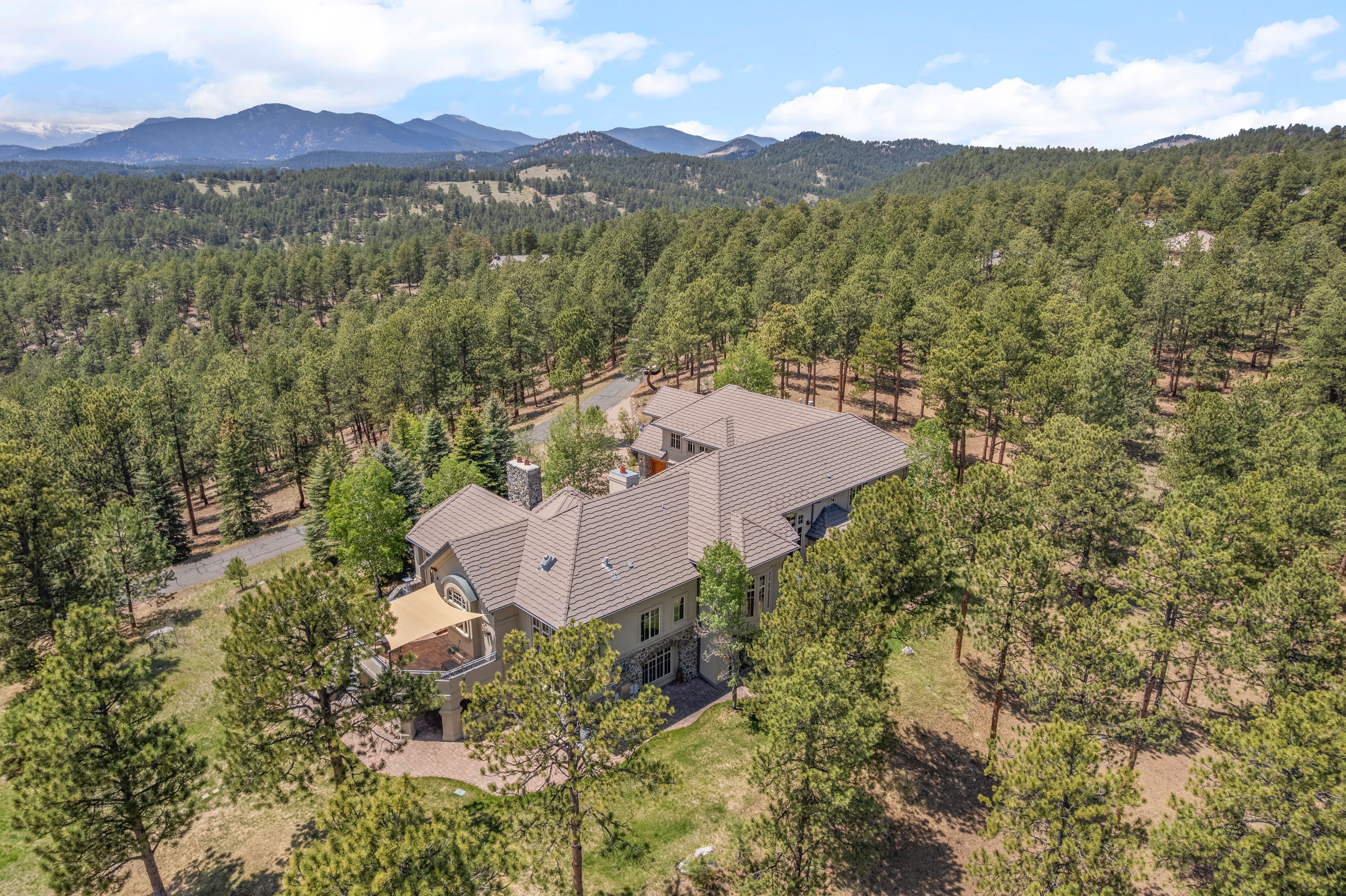  Extraordinary Custom Estate - 物件實景