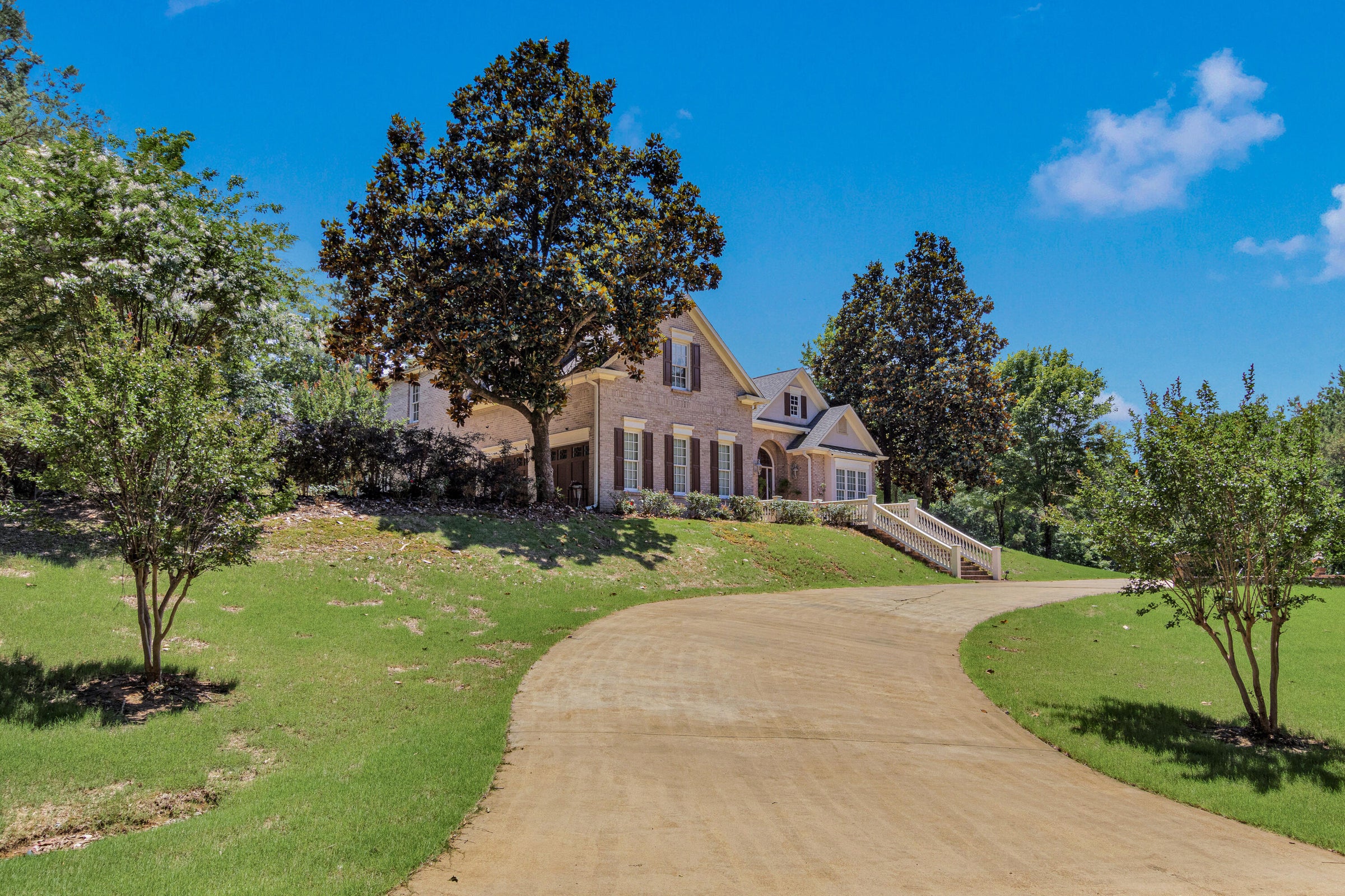 Fulton, Mississippi, 38843, United States, 4 Bedrooms Bedrooms, ,4 BathroomsBathrooms,Residential,For Sale,1976372