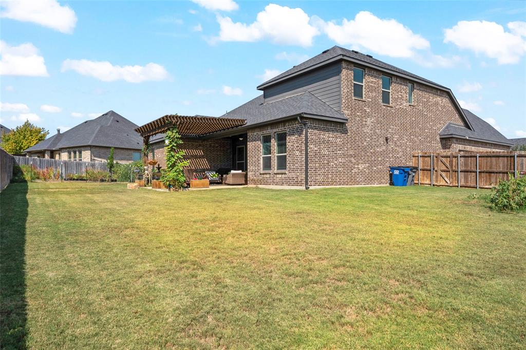 Ovilla, Texas, 75154, United States, 4 Bedrooms Bedrooms, ,4 BathroomsBathrooms,Residential,For Sale,1976541