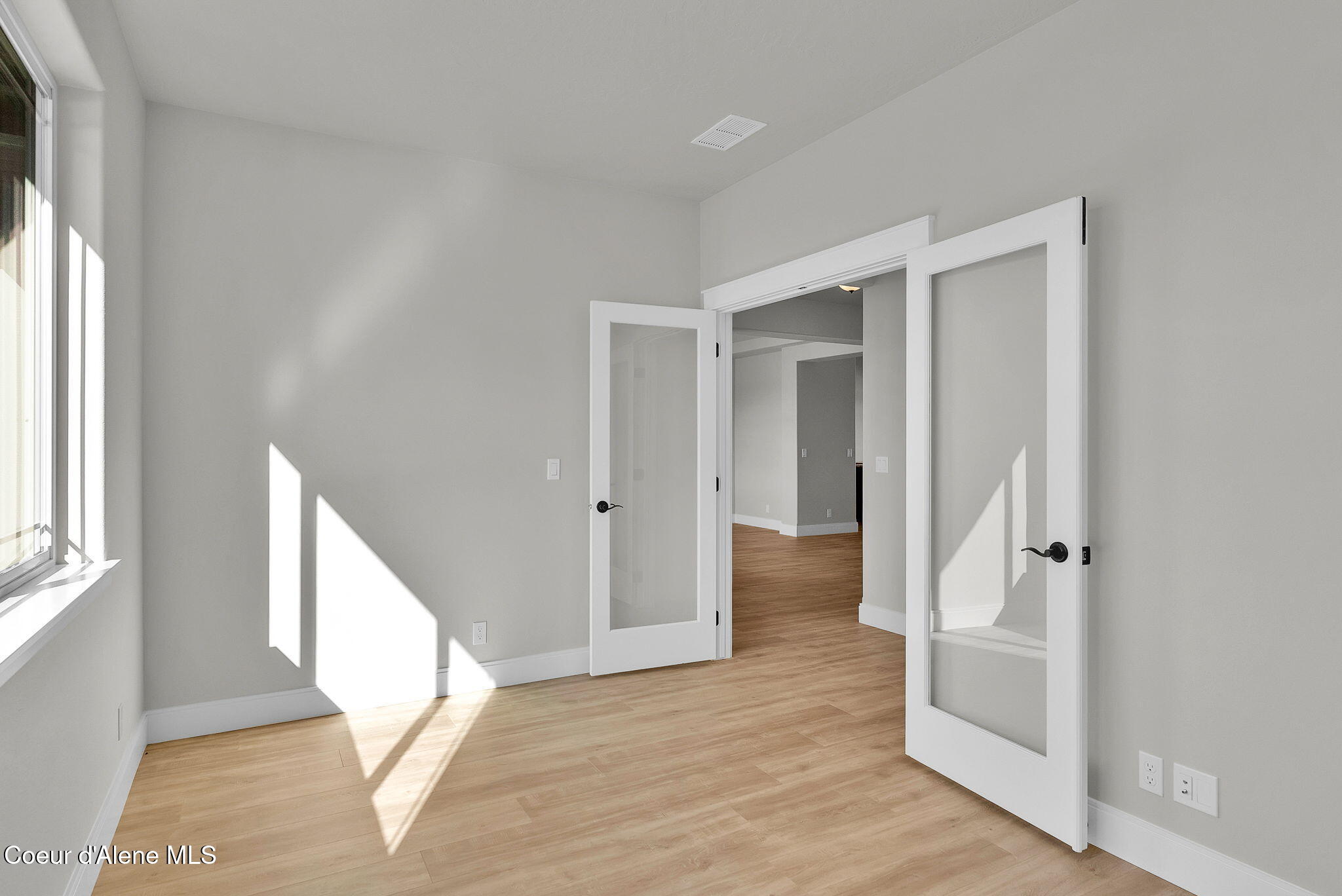 Rathdrum, Idaho, 83858, United States, 3 Bedrooms Bedrooms, ,1 BathroomBathrooms,Residential,For Sale,1999079