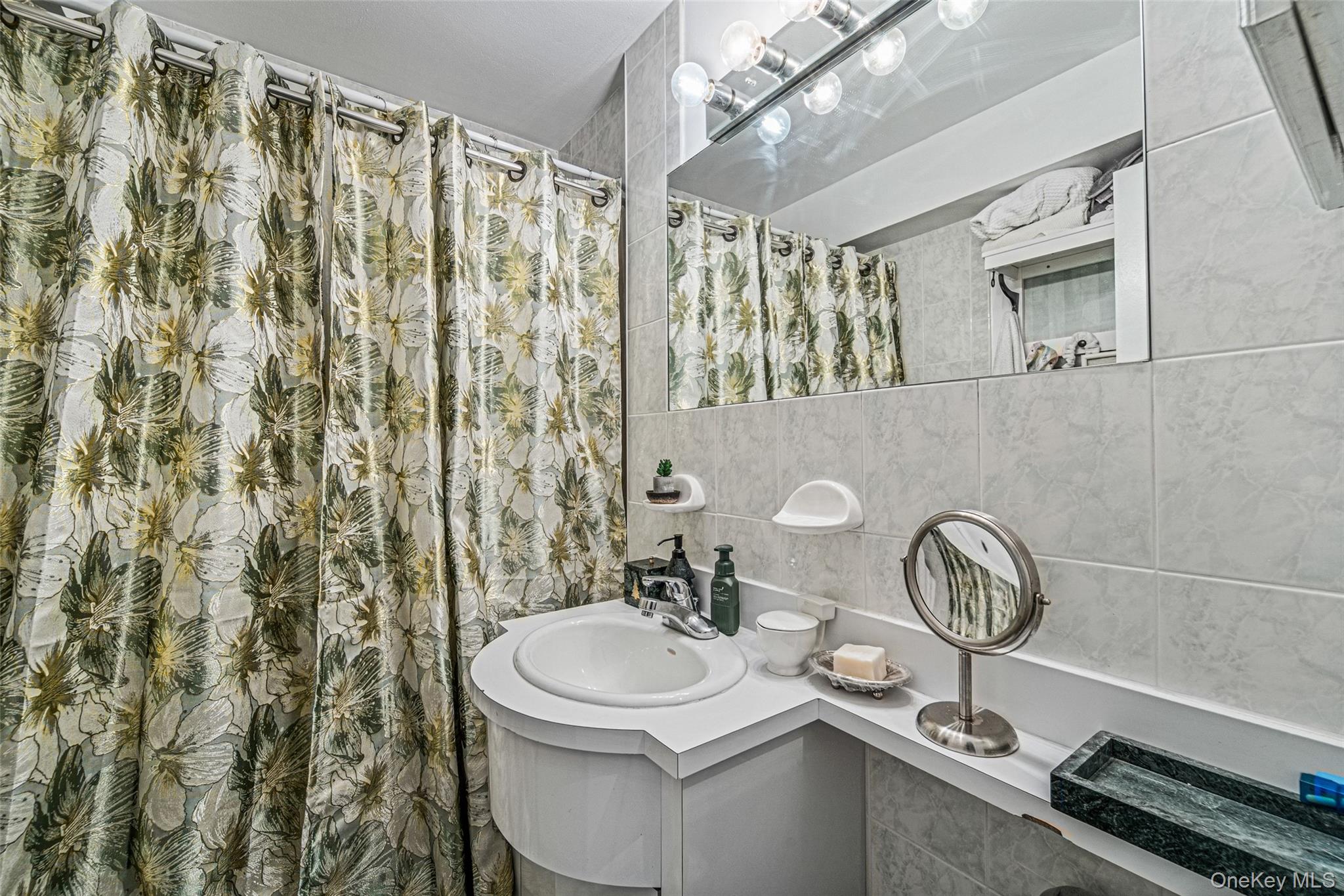  8429 153rd Avenue, Howard Beach, NY, 11414 - 物件實景