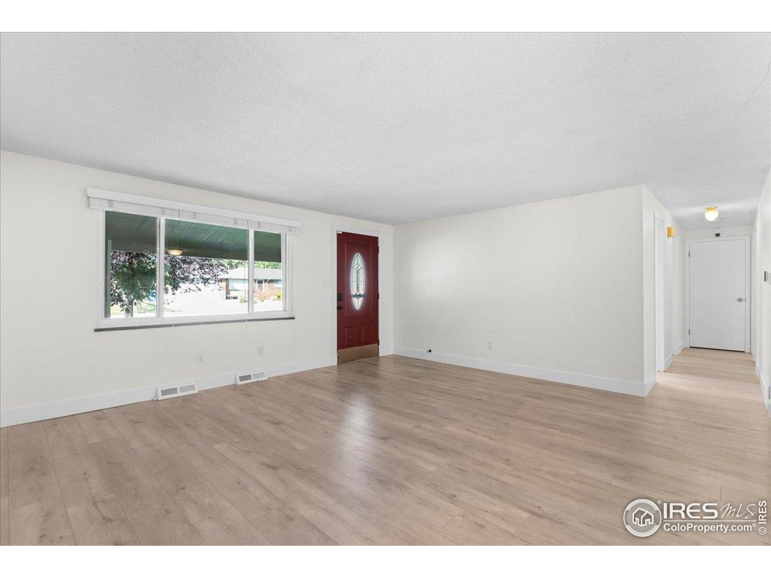 Loveland, Colorado, 80538, United States, 5 Bedrooms Bedrooms, ,1 BathroomBathrooms,Residential,For Sale,1988384