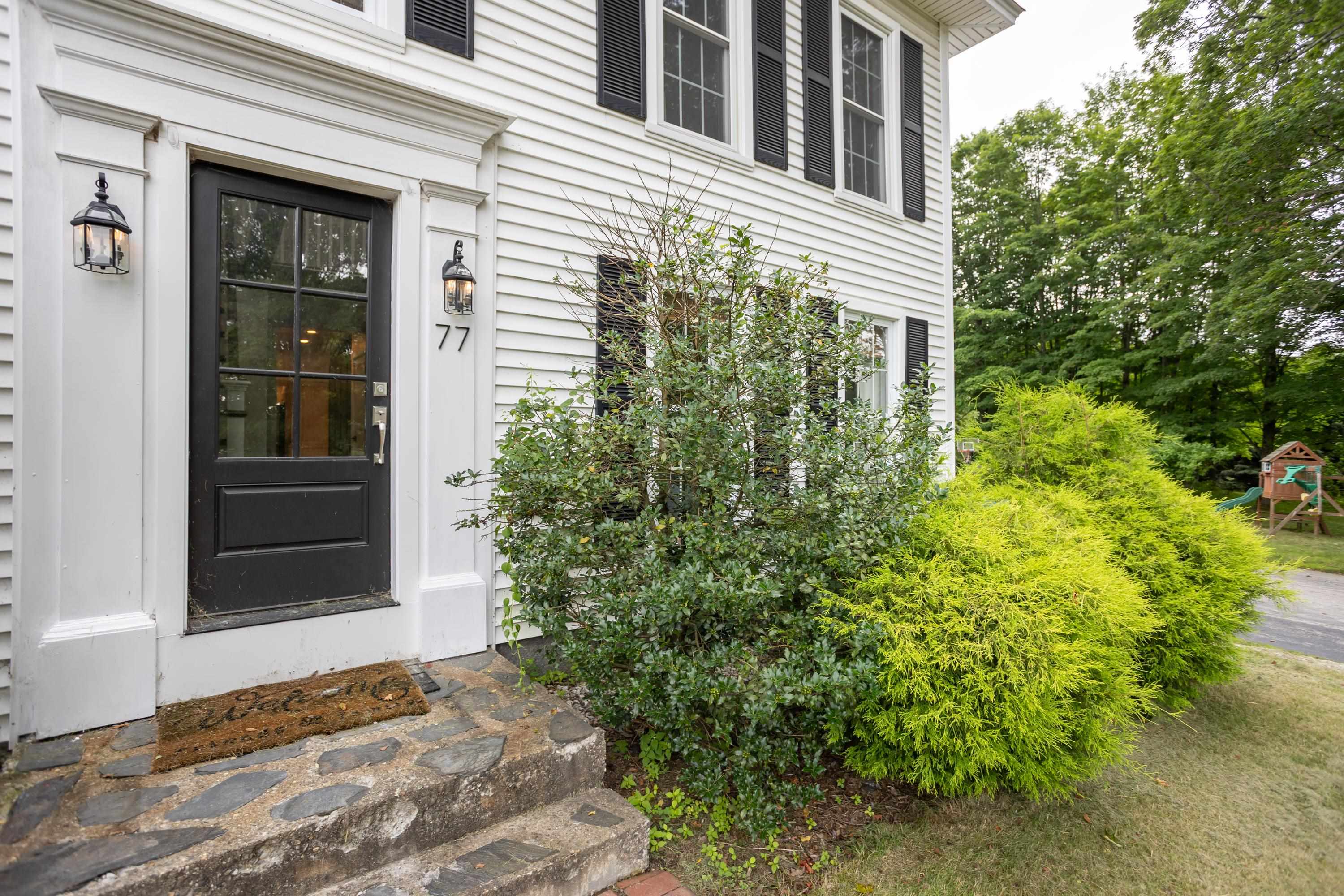 Hollis, New Hampshire, 03049, United States, 4 Bedrooms Bedrooms, ,4 BathroomsBathrooms,Residential,For Sale,1895545