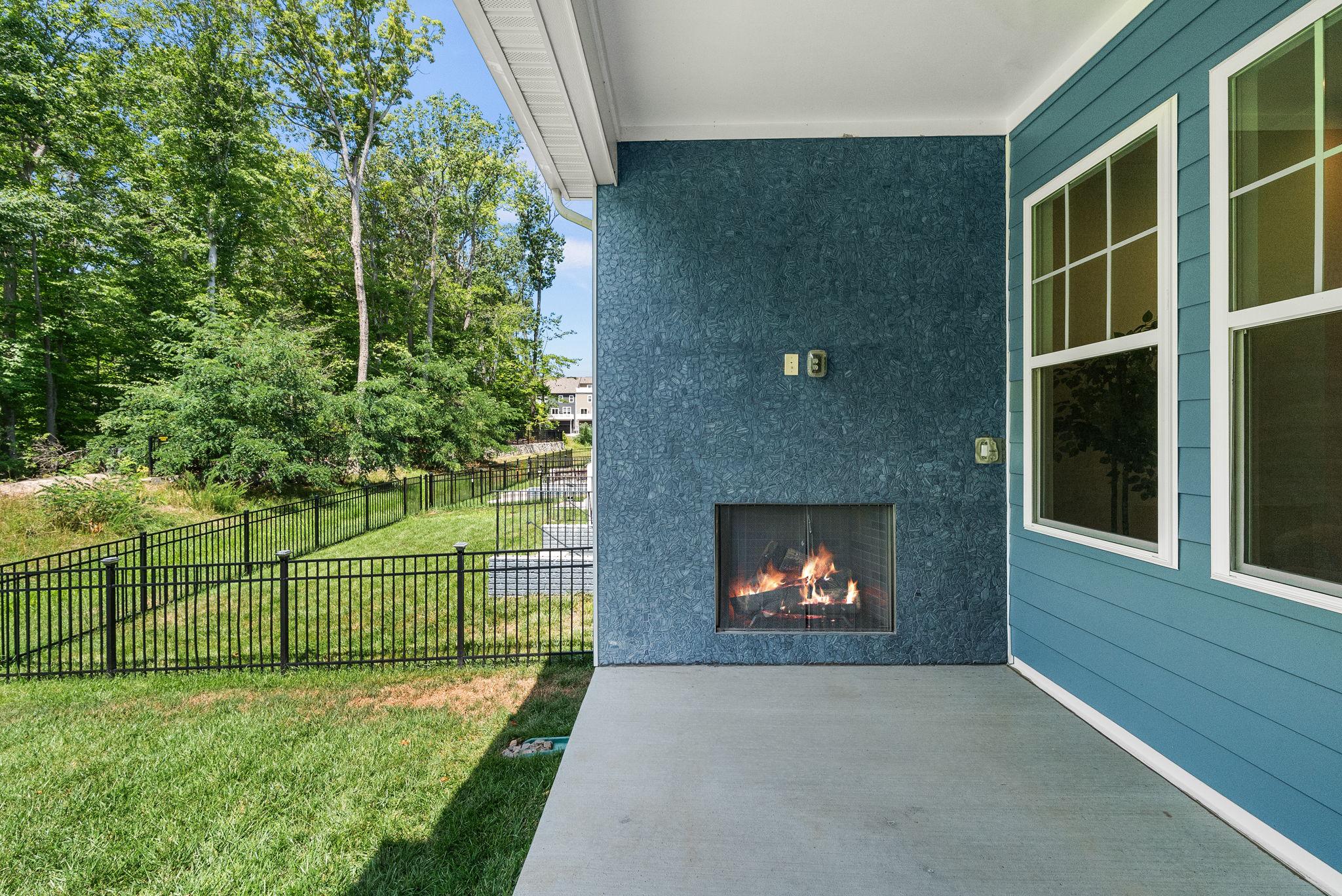  18120 Moss Garden Road, Dumfries, VA, 22026 - 物件實景