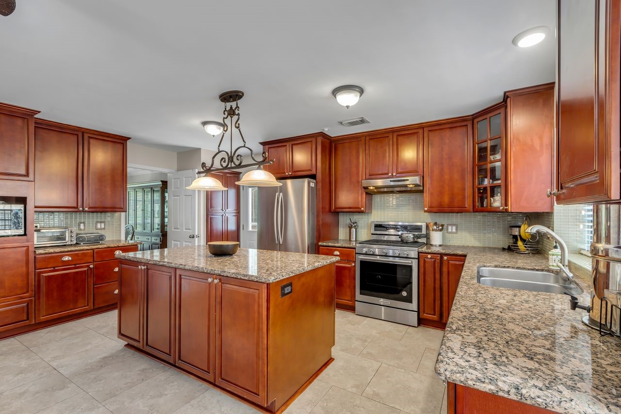 The Woodlands, Texas, 77381, United States, 4 Bedrooms Bedrooms, ,3 BathroomsBathrooms,Residential,For Sale,1933058