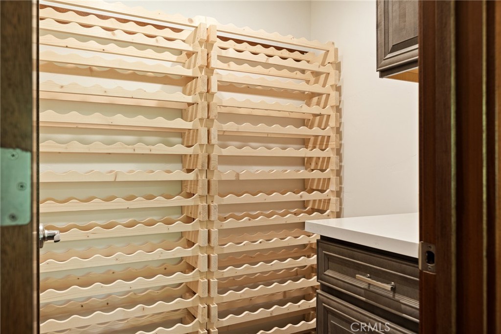 Lake Arrowhead, California, 92352, United States, 4 Bedrooms Bedrooms, ,5 BathroomsBathrooms,Residential,For Sale,1989465