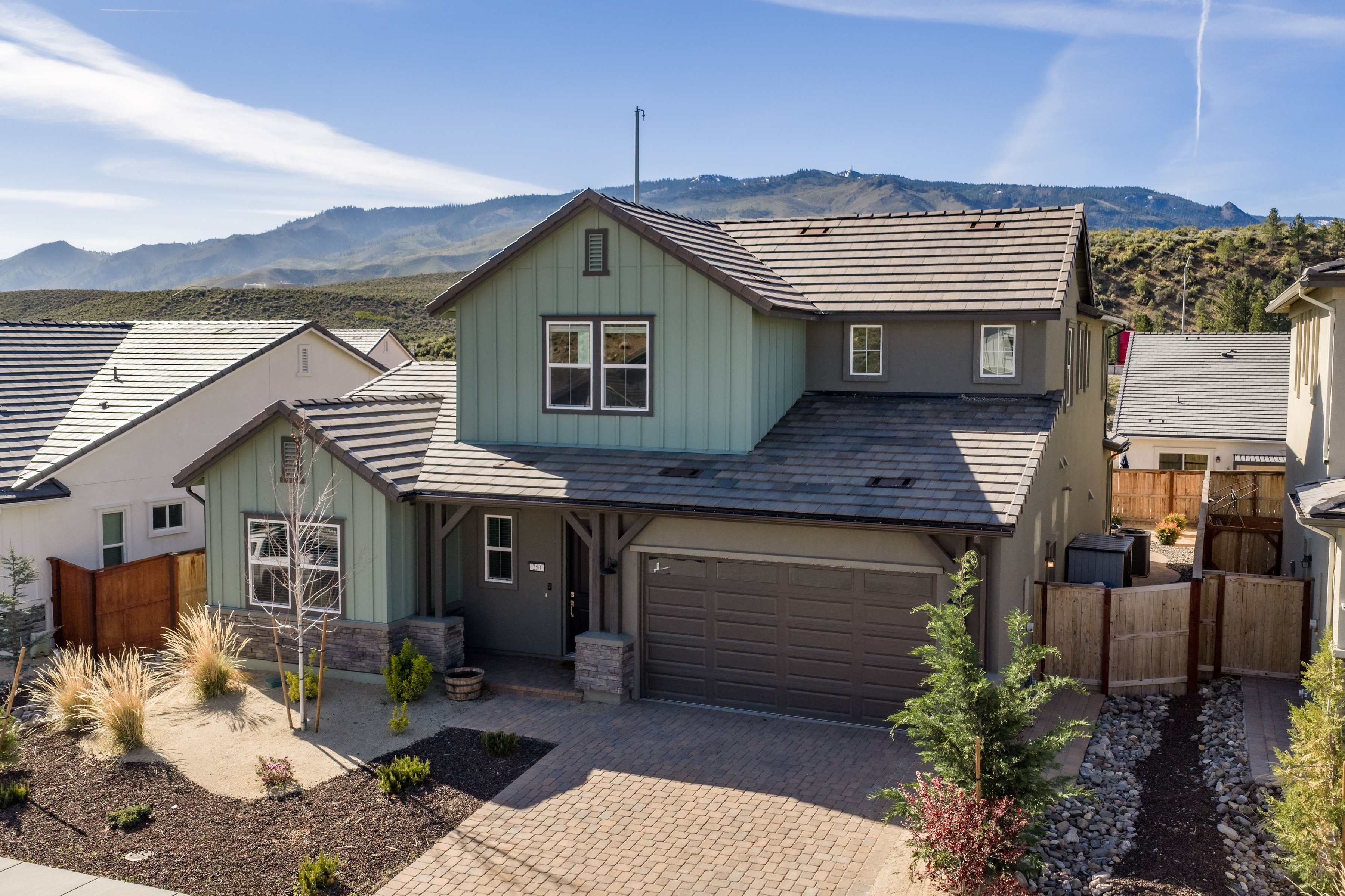  Striking Two-Story Modern Living in Verdi - 物件實景