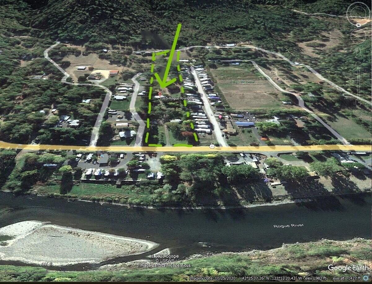 Grants Pass, Oregon, 97527, United States, 4 Bedrooms Bedrooms, ,3 BathroomsBathrooms,Residential,For Sale,1984338