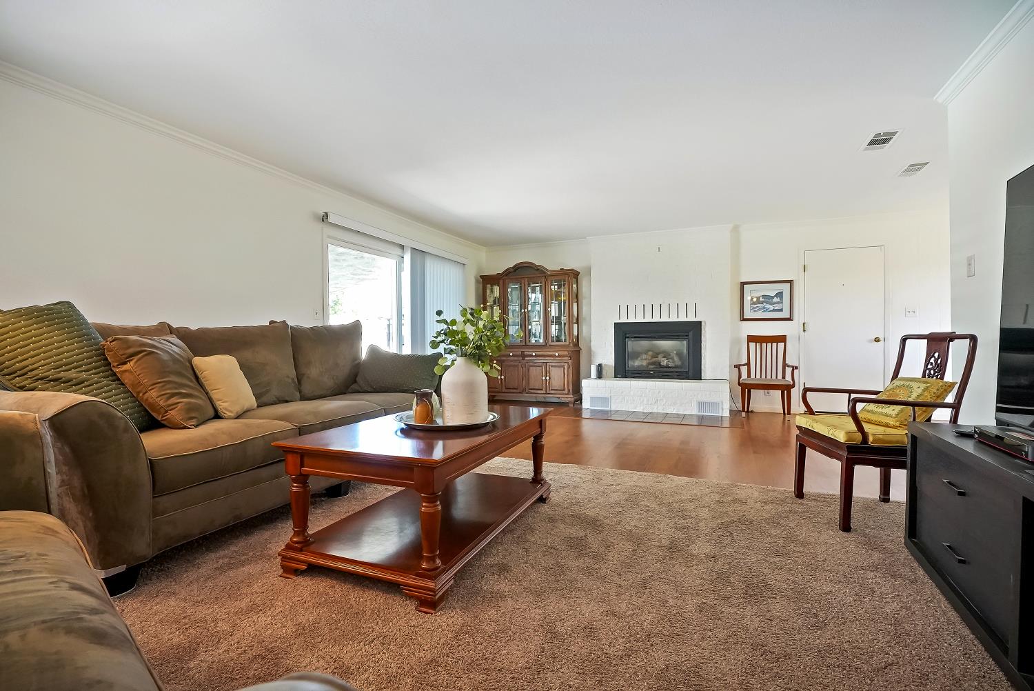 Linden, California, 952536, United States, 3 Bedrooms Bedrooms, ,2 BathroomsBathrooms,Residential,For Sale,2029919