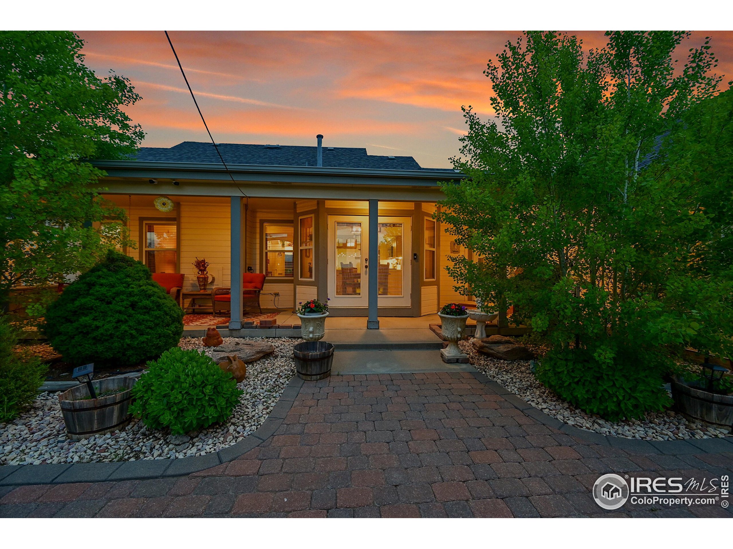 Strasburg, Colorado, 80136, United States, 3 Bedrooms Bedrooms, ,4 BathroomsBathrooms,Residential,For Sale,1991126