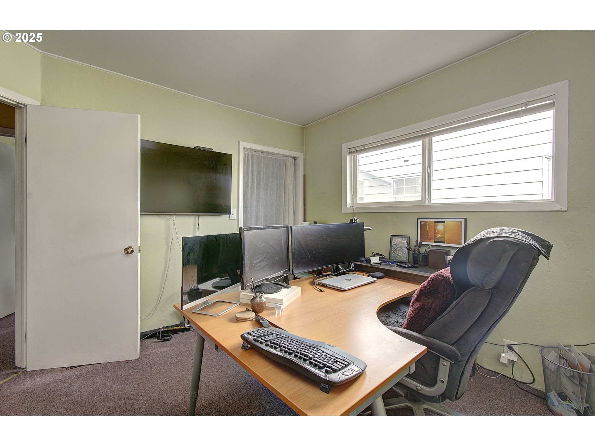 Portland, Oregon, 97202, United States, 3 Bedrooms Bedrooms, ,1 BathroomBathrooms,Residential,For Sale,1721248