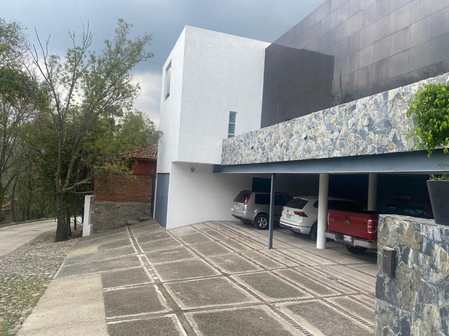 Calzada de los LLorones, Atizapán de Zaragoza, Estado de méxico, 52936, Mexico, 4 Bedrooms Bedrooms, ,5 BathroomsBathrooms,Residential,For Sale,Calzada de los LLorones,1623080