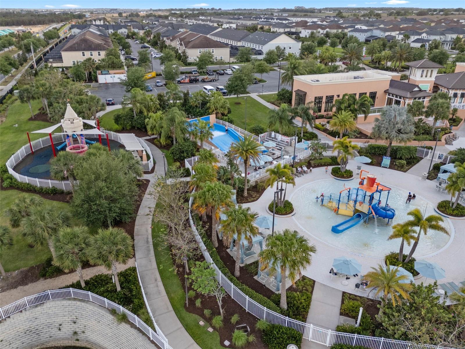 KISSIMMEE, Florida, 34747, United States, 7 Bedrooms Bedrooms, ,6 BathroomsBathrooms,Residential,For Sale,1938279