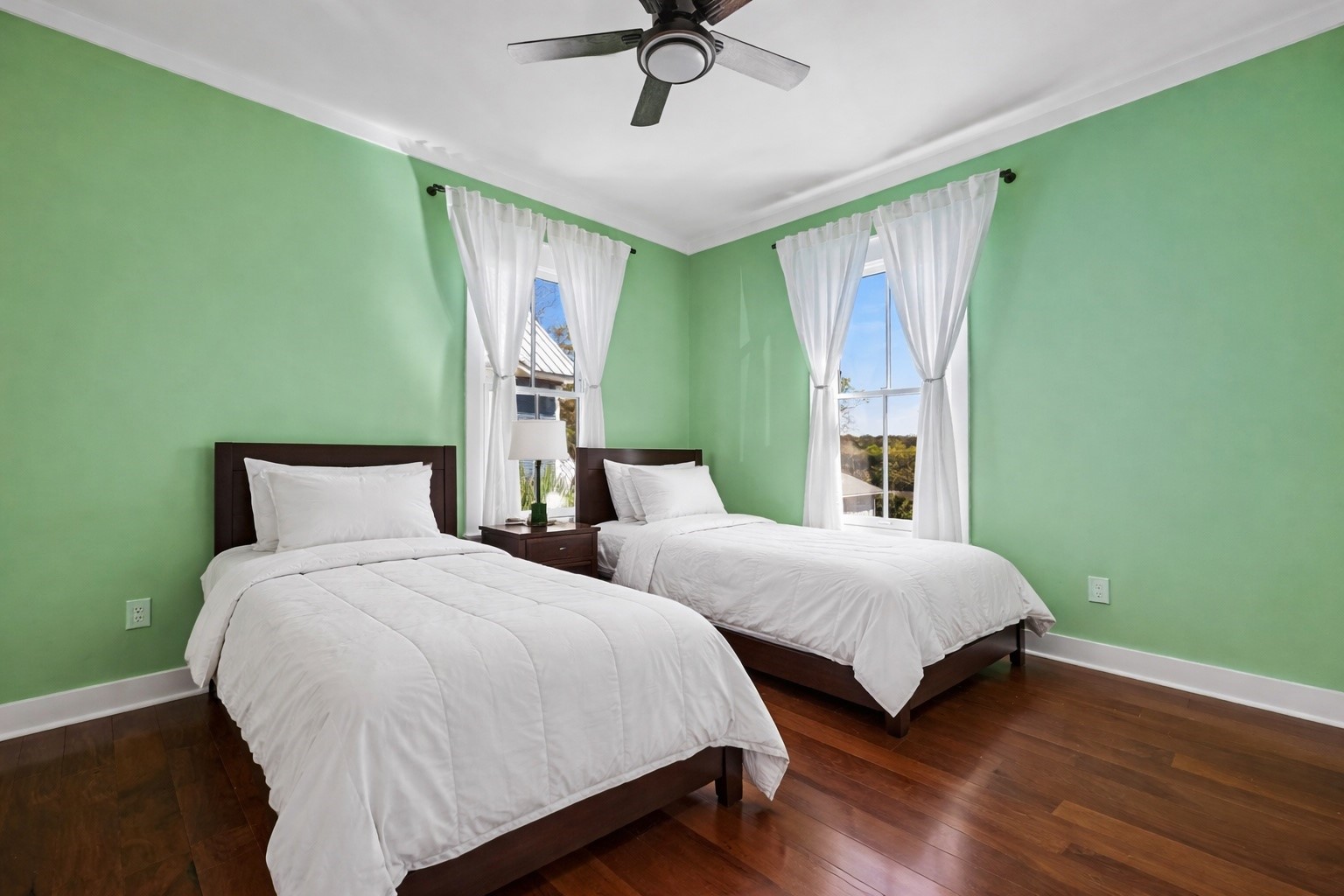 Fernandina Beach, Florida, 32034, United States, 3 Bedrooms Bedrooms, ,2 BathroomsBathrooms,Residential,For Sale,2031253