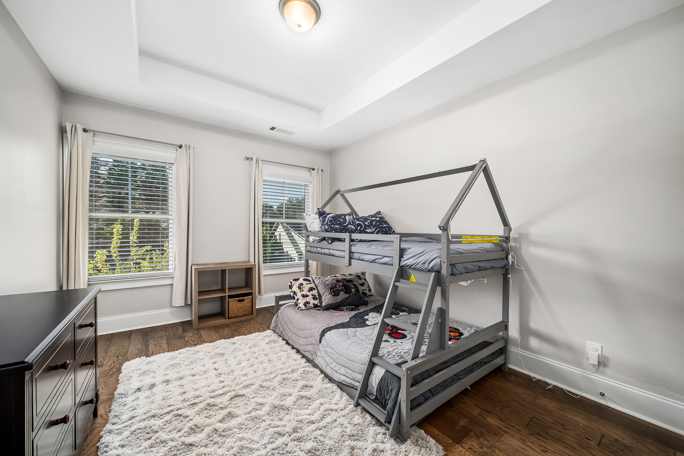  Beautifully Appointed Three-story Townhome - 物件實景