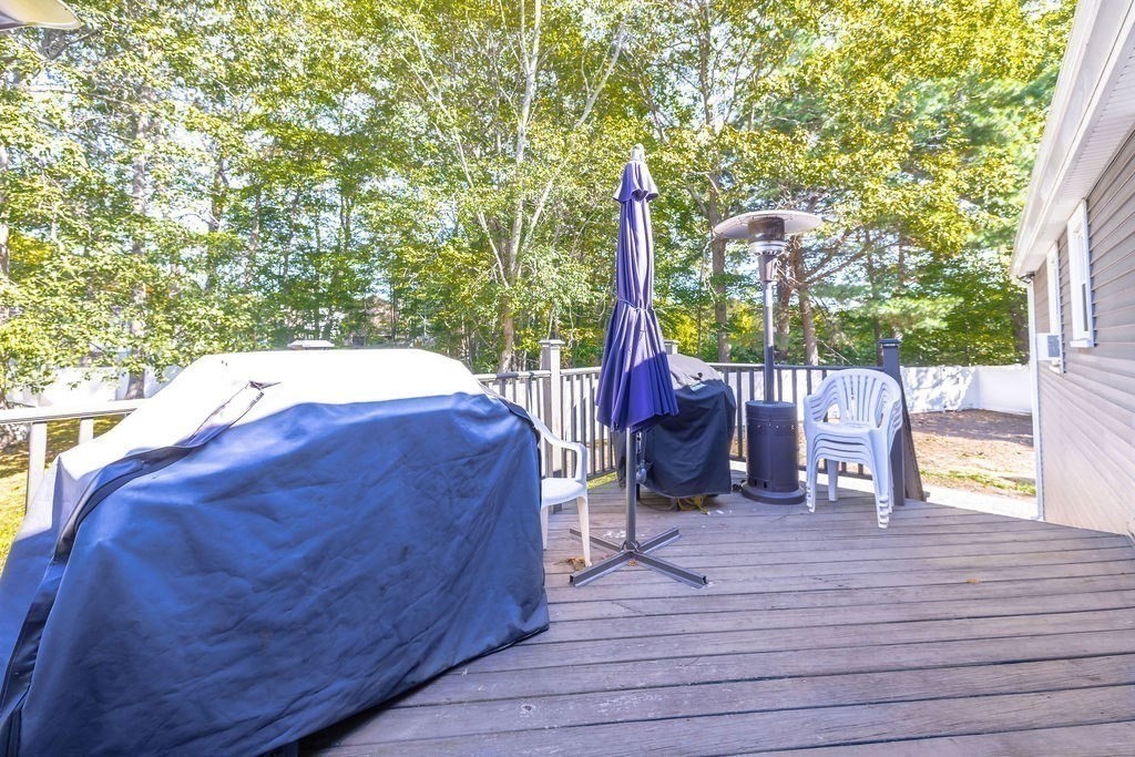 Milford, Massachusetts, 01757, United States, 3 Bedrooms Bedrooms, ,2 BathroomsBathrooms,Residential,For Sale,1987484