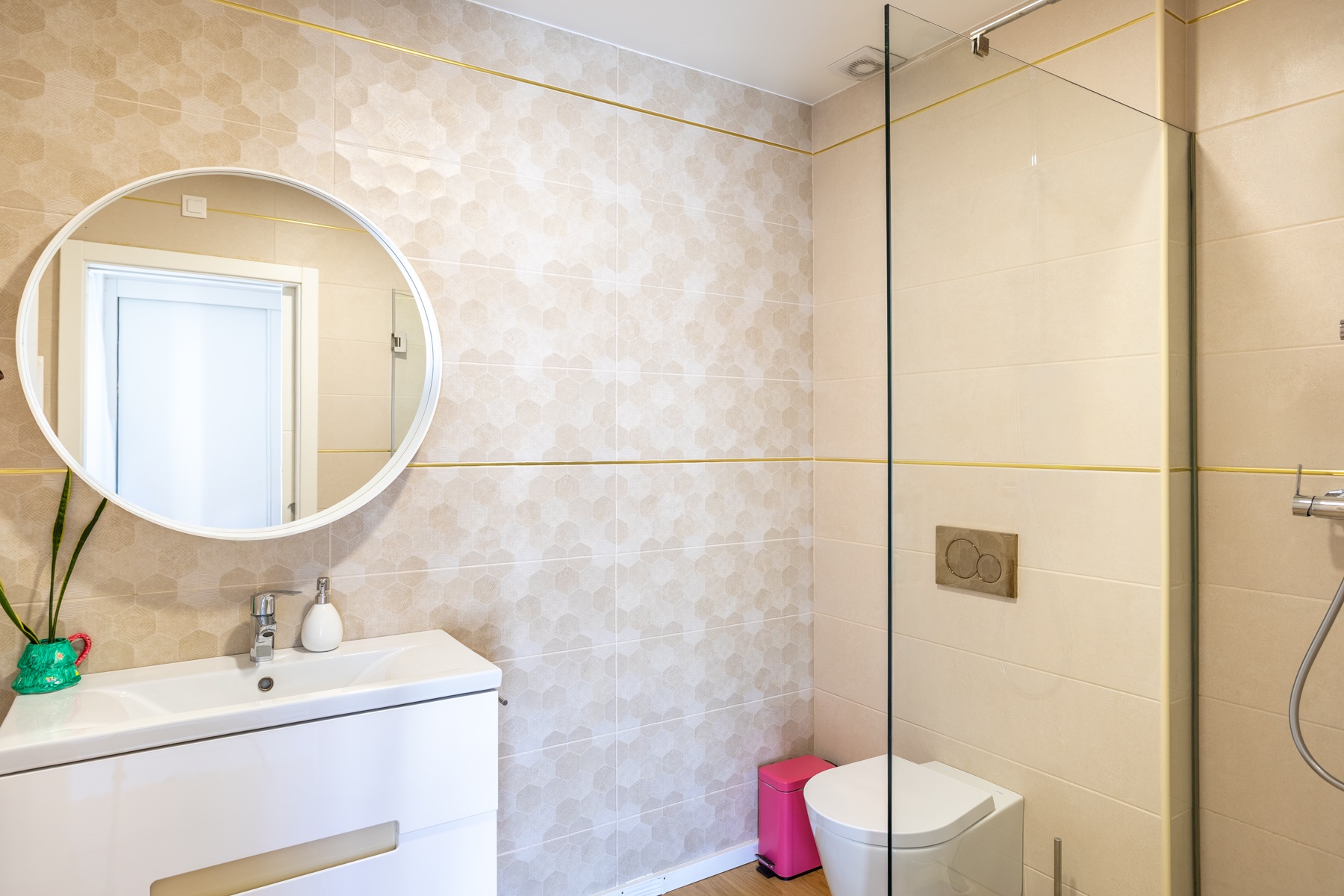  Semi-detached house, 3 bedrooms, for Sale - 物件實景