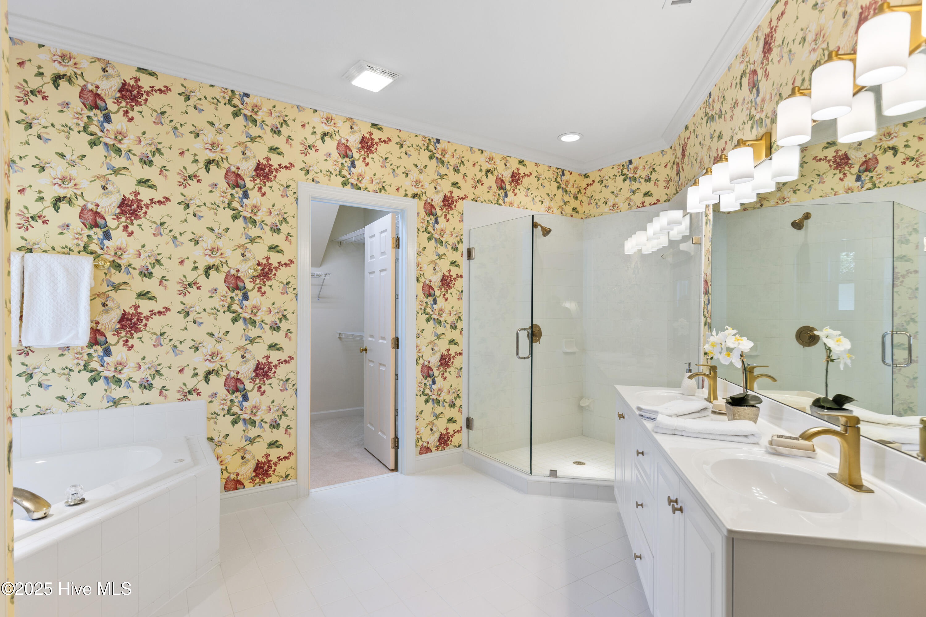 Wilmington, North Carolina, 28409, United States, 4 Bedrooms Bedrooms, ,4 BathroomsBathrooms,Residential,For Sale,1991062