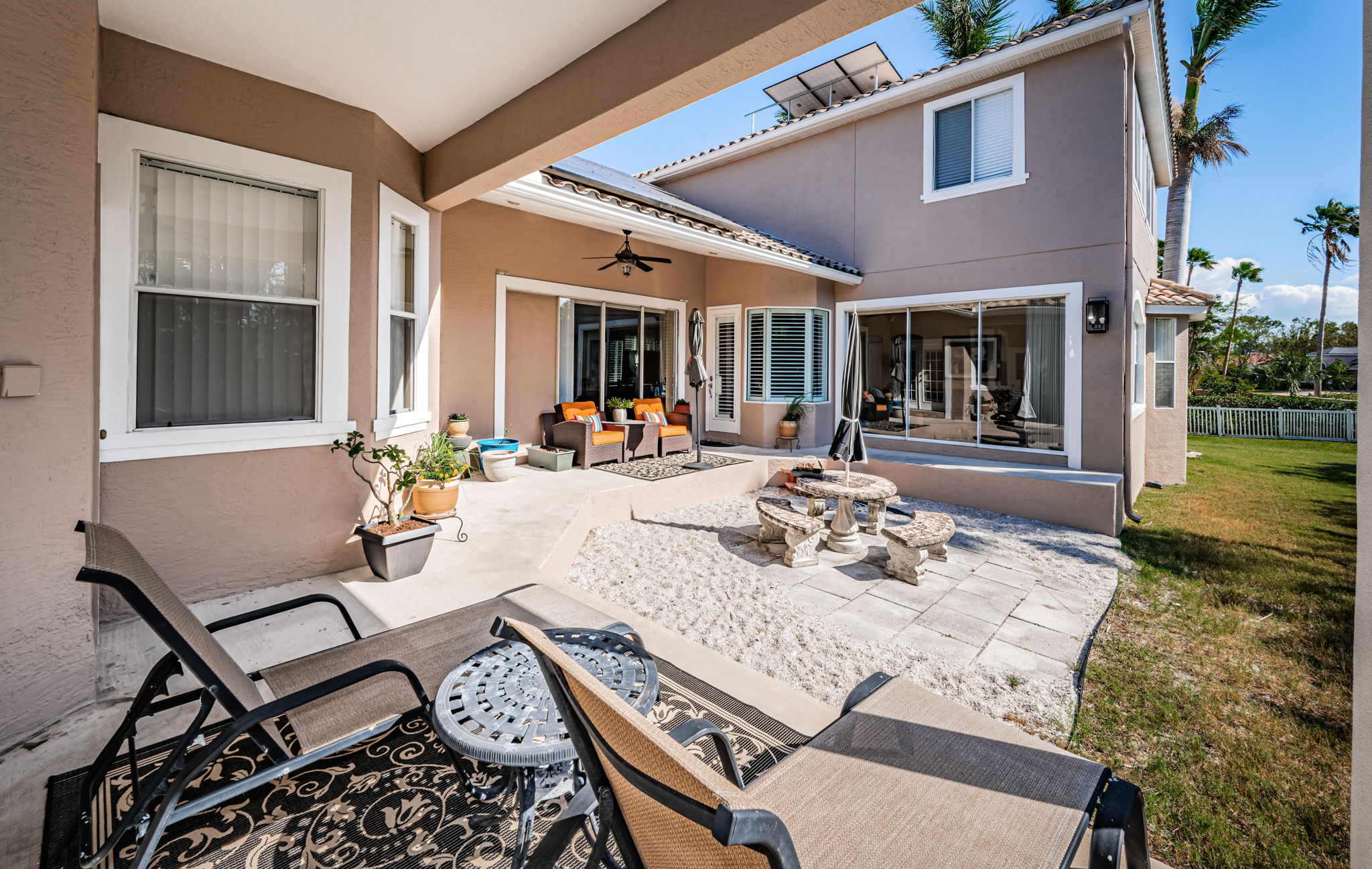 Gulfport, Florida, 33707, United States, 5 Bedrooms Bedrooms, ,4 BathroomsBathrooms,Residential,For Sale,1977633