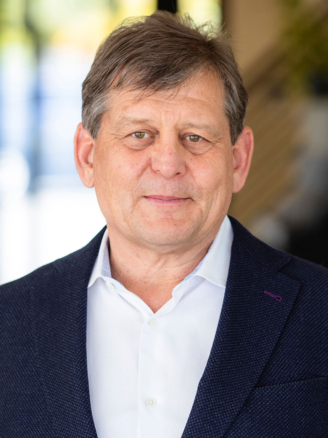 Michael F Novotny