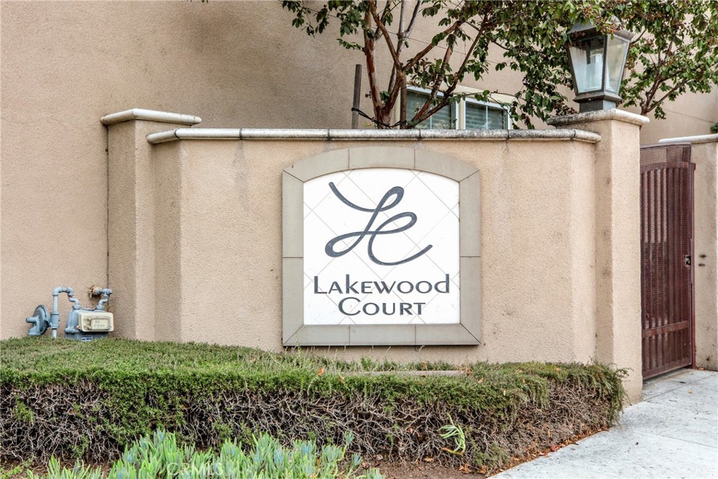 Lakewood, California, 90715, United States, 3 Bedrooms Bedrooms, ,4 BathroomsBathrooms,Residential,For Sale,1860565