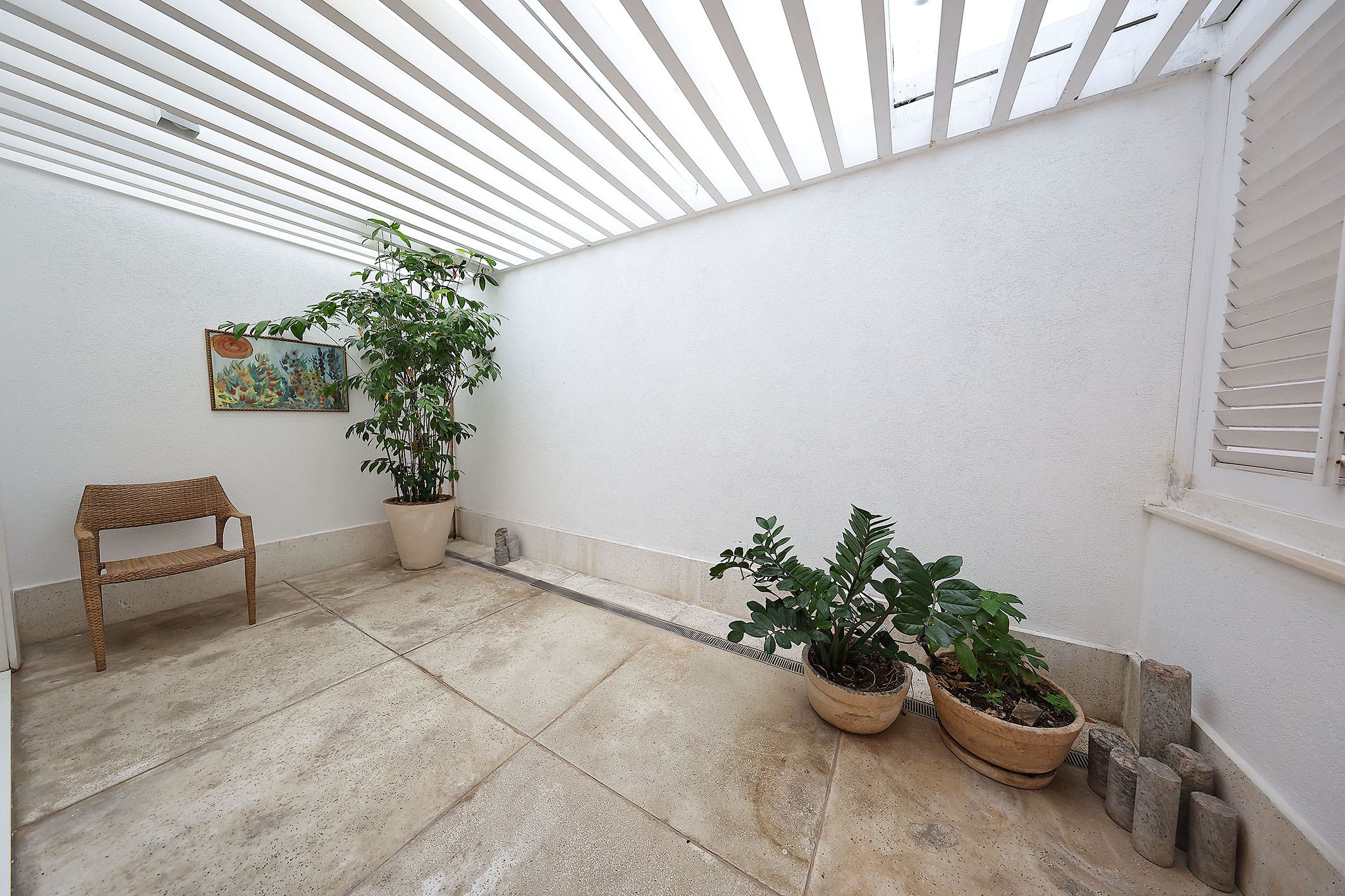  Residence near the beach on a gated street with 24-hour security - 物件實景