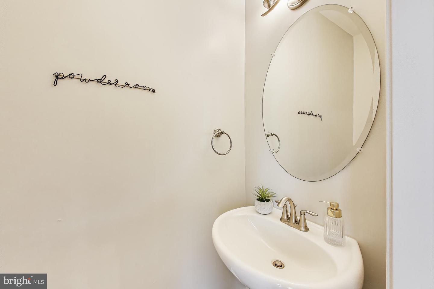 Indian Head, Maryland, 20640, United States, 5 Bedrooms Bedrooms, ,4 BathroomsBathrooms,Residential,For Sale,1941585
