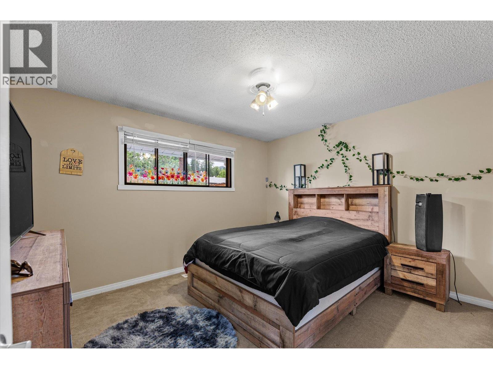 WEST KELOWNA, British Columbia, V4T 1A9, CA, 5 Bedrooms Bedrooms, ,2 BathroomsBathrooms,Residential,For Sale,1907472