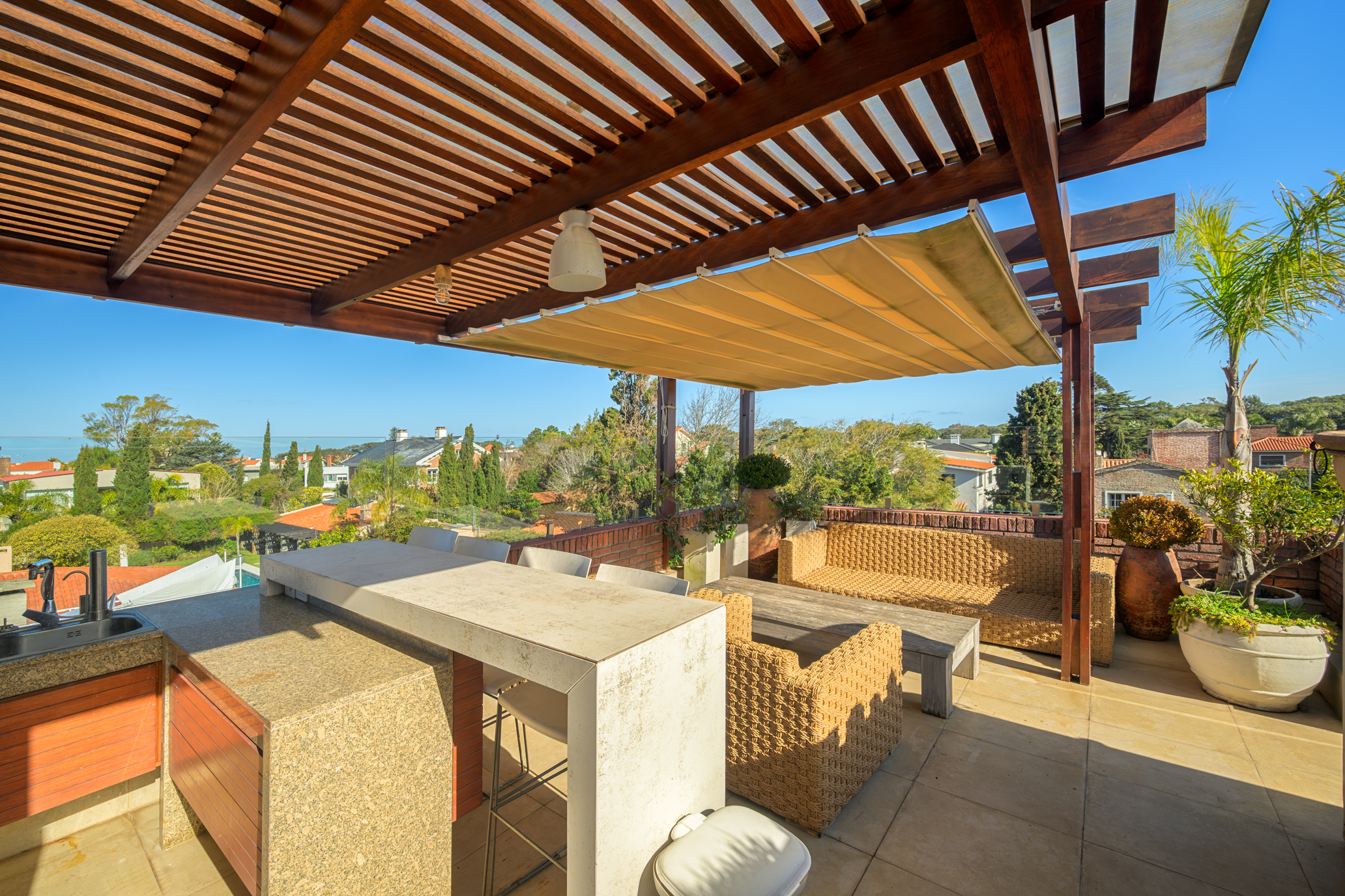  Exclusive Duplex Penthouse with Private Rooftop and Pool in Carrasco - 物件實景