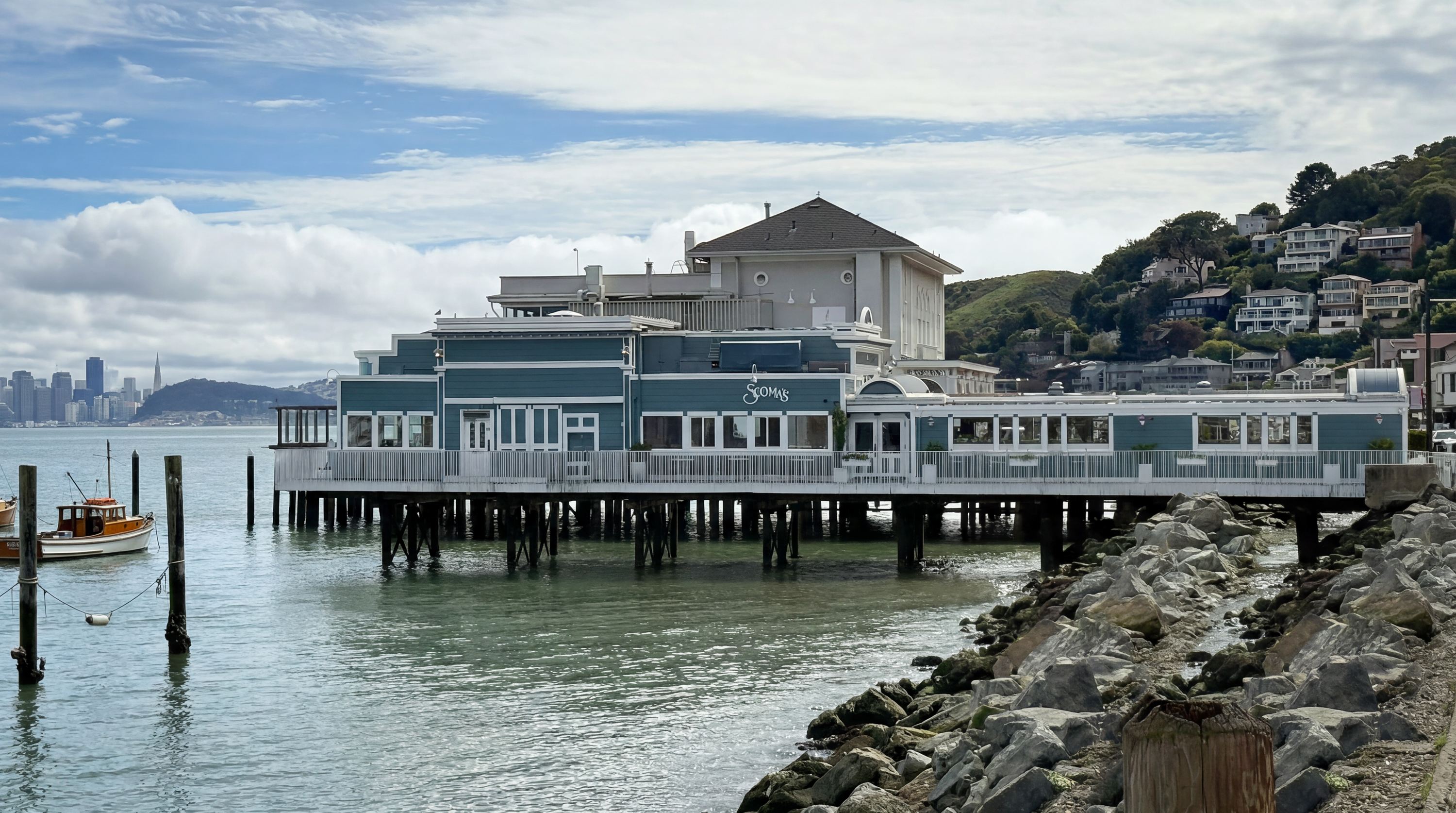  Coastal Elegance Above the Bay - 物件實景