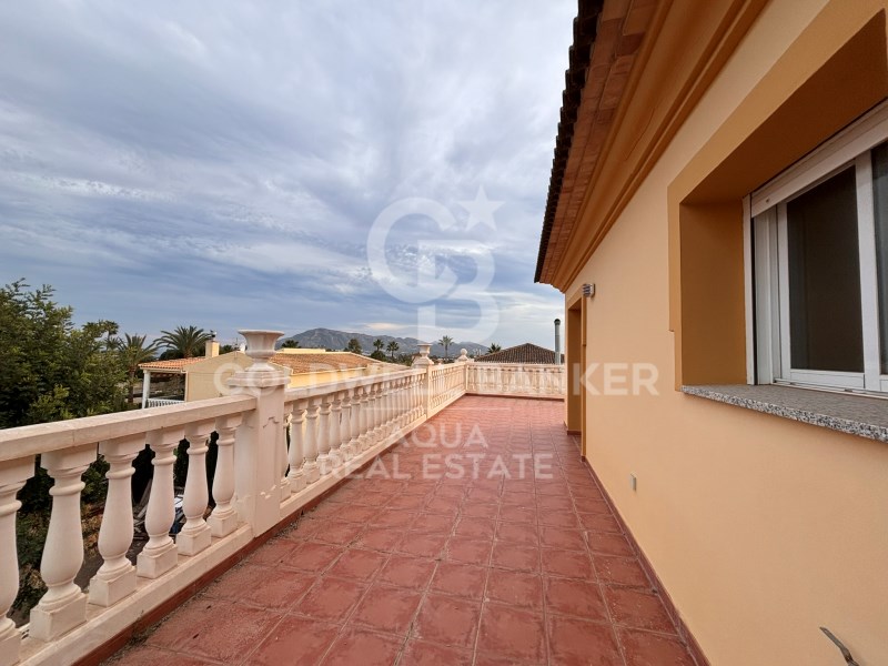 Calle Lisboa Alicante, la Nucia, El Tossal-Bello H, la Nucia, Comunidad Valenciana, 03530, ES, 7 Bedrooms Bedrooms, ,4 BathroomsBathrooms,Residential,For Sale,Calle Lisboa Alicante, la Nucia, El Tossal-Bello H,1682591
