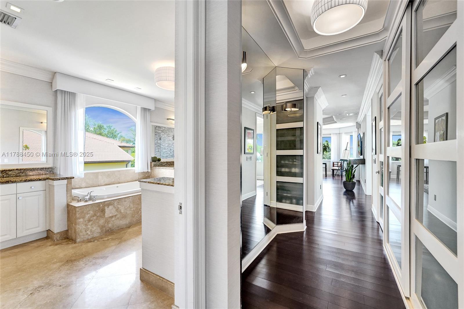 Davie, Florida, 33330, United States, 6 Bedrooms Bedrooms, ,6 BathroomsBathrooms,Residential,For Sale,1908596