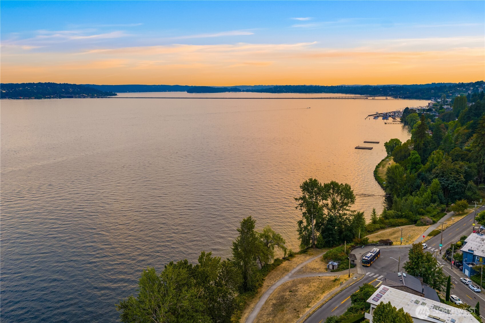 Seattle, Washington, 98122, United States, 3 Bedrooms Bedrooms, ,2 BathroomsBathrooms,Residential,For Sale,1987747