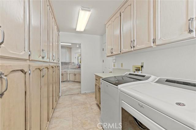 Oroville, California, 95966, United States, 4 Bedrooms Bedrooms, ,3 BathroomsBathrooms,Residential,For Sale,1931761