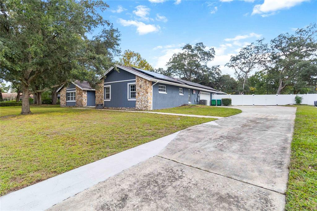 Winter Springs, Florida, 32708, United States, 4 Bedrooms Bedrooms, ,2 BathroomsBathrooms,Residential,For Sale,1968869