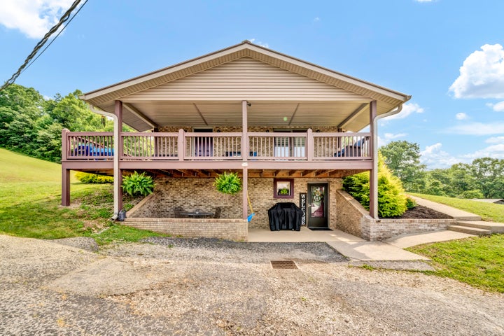 Vanceburg, Kentucky, 41179, United States, 4 Bedrooms Bedrooms, ,2 BathroomsBathrooms,Residential,For Sale,1984182